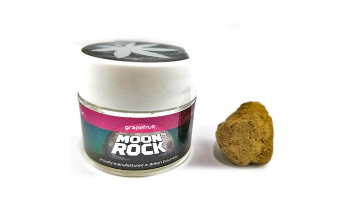 Grapefruit Moon Rocks nahaufnahme mit sichtbarem Kief und Harzschicht
